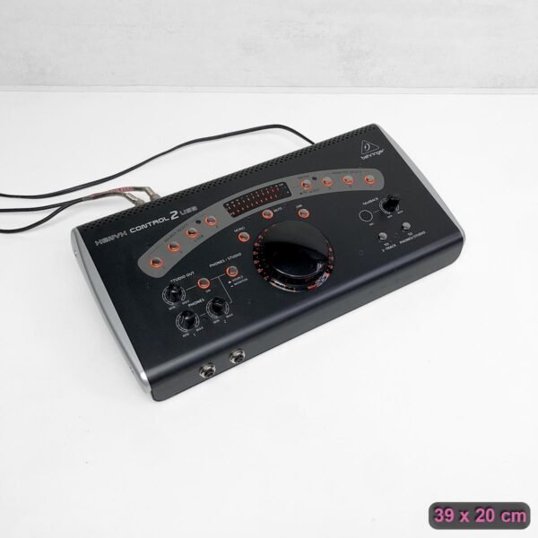 CONTROL DE MONITOREO BEHRINGER